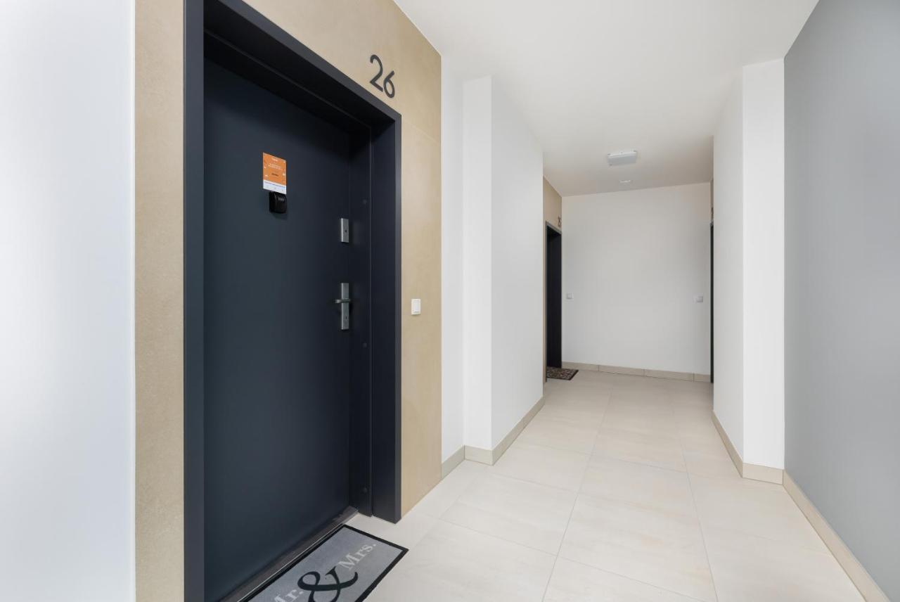 Platinium Apartment By Renters Prestige Rewal Bagian luar foto